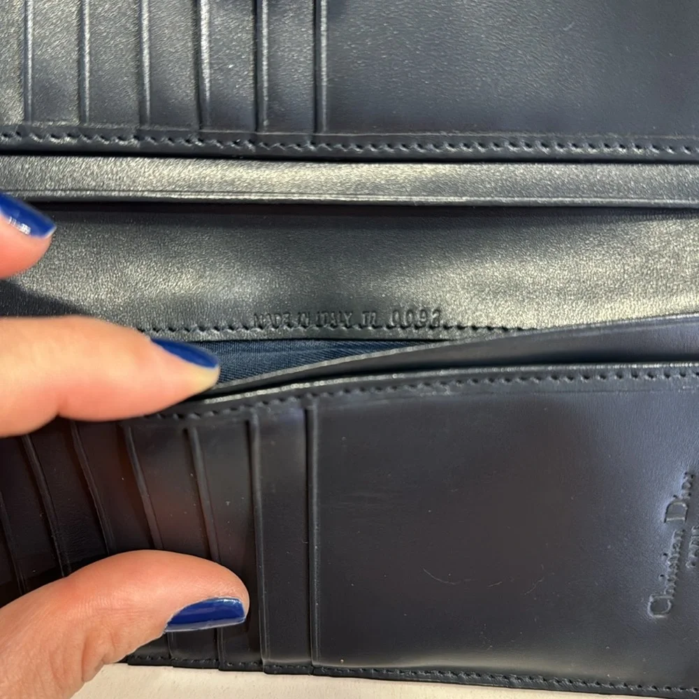 Dior authentic medium